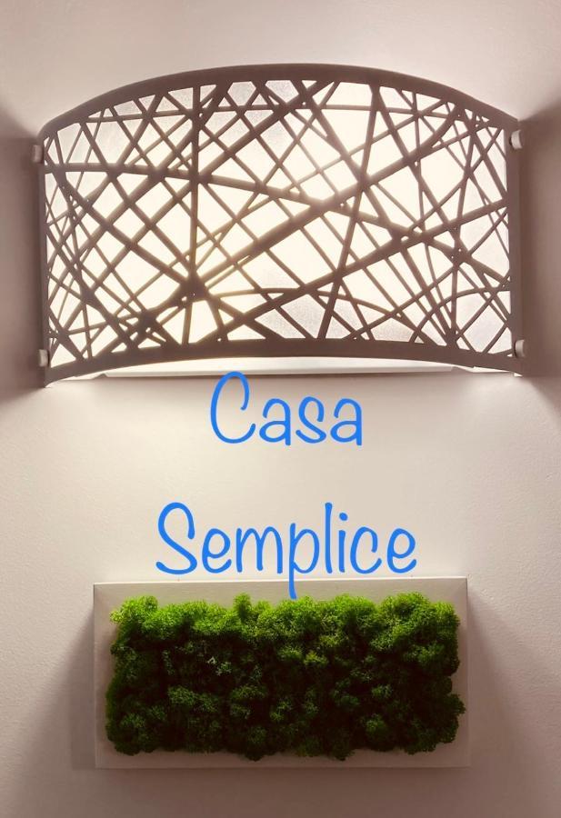 Casa Semplice Apartment ตารันโต ภายนอก รูปภาพ